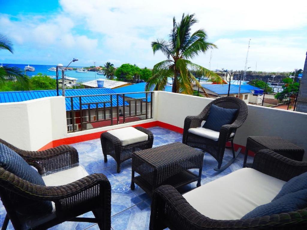 Flightless Cormorant Hotel Puerto Ayora  Exterior foto